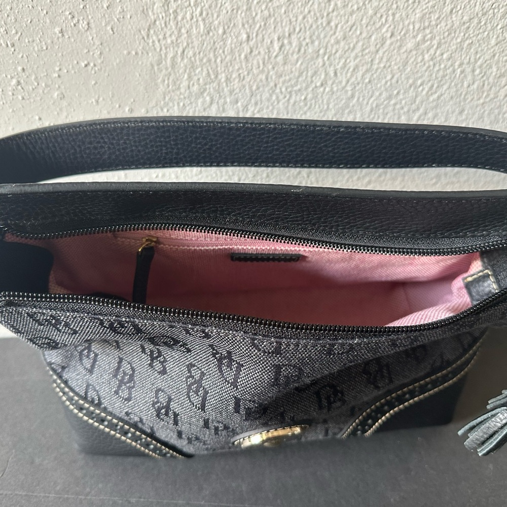 Dooney & Bourke Shoulder Bag w/ Matching Purse New Registration Card Nos Match - Picture 11 of 11